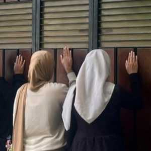 Tembok Ratapan Solo Penggambaran Citra Negatif Jokowi dan Keluarganya