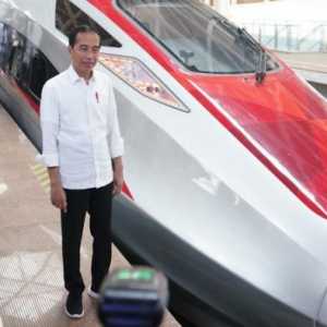 Indef: Whoosh Merugikan karena Baru Balik Modal 100 Tahun