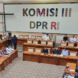 Komisi III DPR Minta KY Pelototi Perkara ABK Fandi di PN Batam