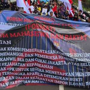 KPK Digeruduk, Massa Minta Dugaan Skandal Kepabeanan Diungkap