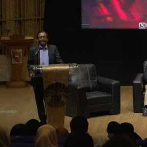 Mahfud Sebut Sejarah Polri Dipisah dari Kementerian Hankam karena Dikooptasi