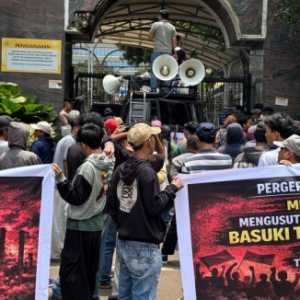 Kejagung Diminta Usut Keterlibatan Ahok Lebih Dalam di Kasus Minyak