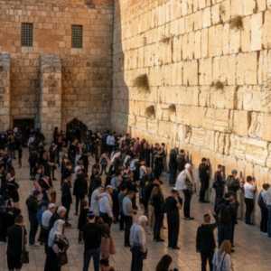 Tembok Ratapan Solo Viral, Ini Sejarah Tembok Ratapan Yerusalem