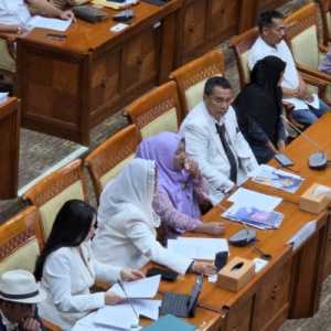 RDPU dengan Komisi III DPR, Hotman Paris: Tuntutan Mati ABK Fandi Ramadhan Janggal