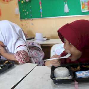 Komisi X DPR: MBG harus Sejalan dengan Mutu Pendidikan dan Kesejahteran Guru