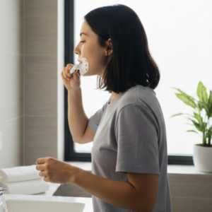 7 Cara Cegah Bau Mulut saat Puasa 2026 Agar Tetap Segar