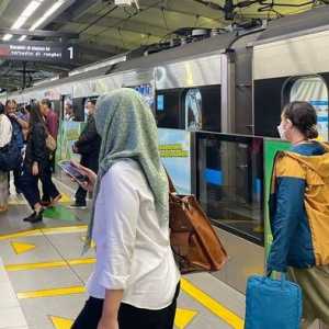 Berbuka di MRT dan LRT Hanya Boleh Air Putih dan Kurma