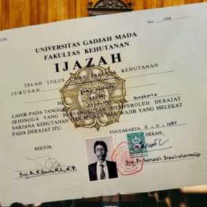 Ijazah Jokowi seperti Noktah Hitam Pemerintahan Prabowo