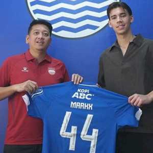 Nomor 44 Punya Arti Khusus Bagi Bek Anyar Persib Dion Markx