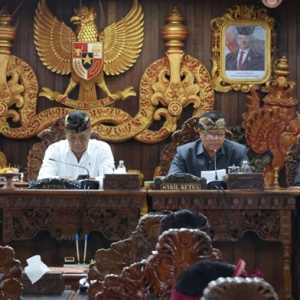DPRD Klungkung Setujui Ranperda Pajak Demi Genjot PAD