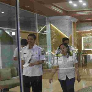 Hindari Work From Home Jumat dan Senin