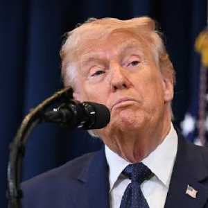 Trump Guyon Ubah Nama Selat Hormuz Jadi “Selat Trump”