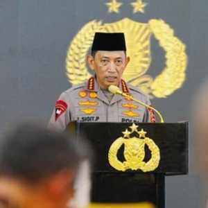 Kapolri Kenang Sosok Try Sutrisno sebagai Panutan dan Teladan