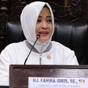 Fahira Idris Dukung Pelarangan Medsos Buat Anak di Bawah 16 Tahun