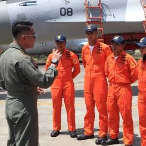 Taruna AAU Asah Kemampuan Operasi di Lanud Sultan Hasanuddin