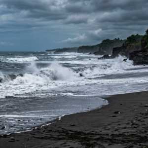 Daftar Tarif Retribusi Kawasan Wisata Pantai Selatan Yogyakarta 2026