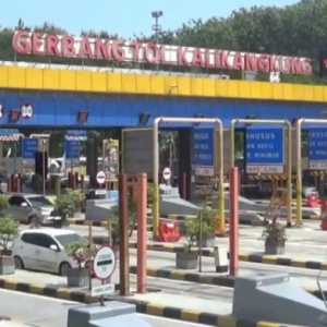 21 Ribu Kendaraan Kurang Saldo E-Toll Bikin Macet Arus Mudik