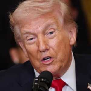 Trump Isyaratkan Serang Kuba setelah Perang Iran Beres