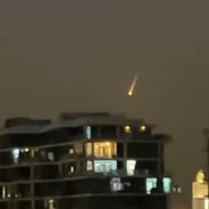 Iran Terus Gempur Negara-negara Teluk