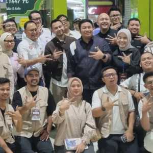 Raffi Ahmad dan Kawendra Lepas 400 Pemudik Gratis di Stasiun Gambir