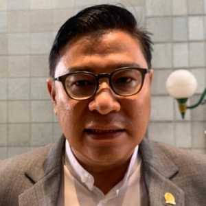 Komisi V DPR Monitor Keluhan Warga soal Jalan Rusak Jelang Mudik