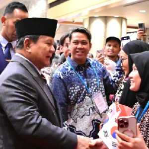 Diaspora RI Antusias Sambut Kedatangan Prabowo di Seoul