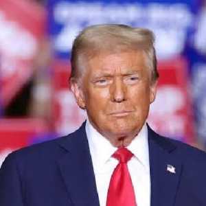 Trump Minta Israel Setop Serangan ke Fasilitas Energi Iran