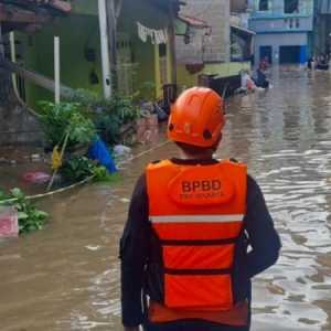 Puluhan RT dan Ruas Jalan di Jakarta Terendam Banjir