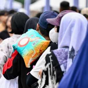 Masyarakat Apresiasi Bazar dan Hiburan Rakyat di Monas