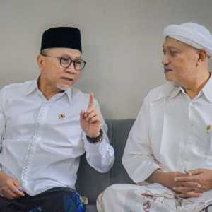 Menko Zulhas Ajak Ulama Perkuat Persatuan Hadapi Ketidakpastian Global