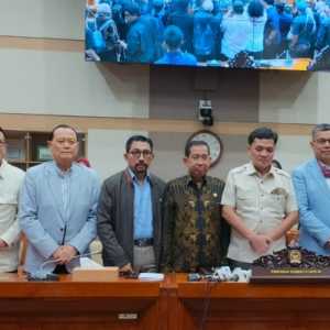 DPR Siap Panggil Polisi Jika Penyelidikan Kasus Andrie Yunus Mandek