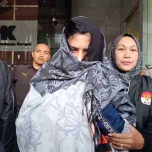 KPK Buka Peluang Jerat Suami dan Anak Bupati Pekalongan Fadia Arafiq