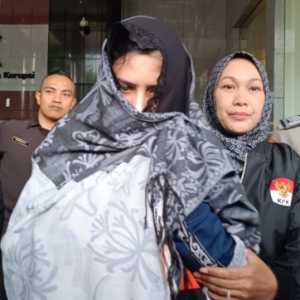 Ketum Golkar Tak Mau Dengar Kabar Tersangka Fadia Arafiq