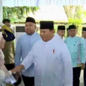 Didampingi Didit, Prabowo Open House Khusus Masyarakat di Istana