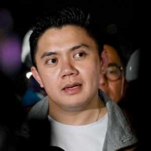 Seskab Teddy Jadi Mata Telinga Prabowo