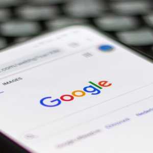 Cara Menemukan Judul Lagu Hanya dengan Suara di Google