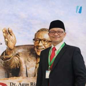 Catatan Kritis Pemikiran Ekonomi Politik Soemitro