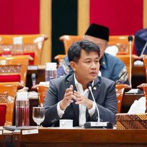 Komisi X DPR Tekankan Kesejahteraan Guru dalam Revisi RUU Sisdiknas