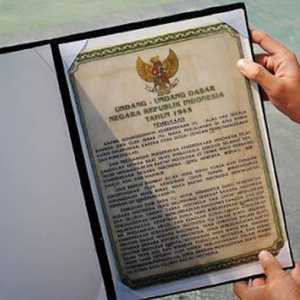 Konstitusi Proklamasi: Menggugat Pengkhianatan Elite Politik