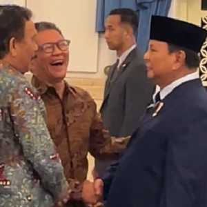 Rocky Terkekeh Dengar Candaan Prabowo Soal “Disiden” di Istana