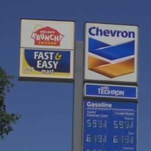 Iran Sindir AS: Silakan Nikmati Harga Bensin Sekarang