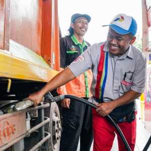 Sampai Kapan Pemerintah Kuat Tak Naikkan Harga BBM?