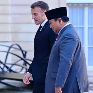 Ngobrol Serius Bareng Macron