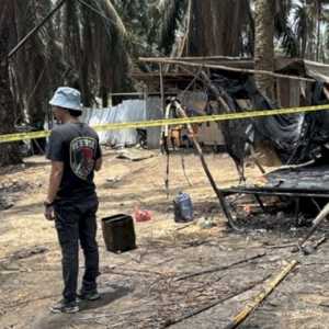 Polisi Buru Pemilik 11 Sumur Minyak Ilegal yang Terbakar di Muba