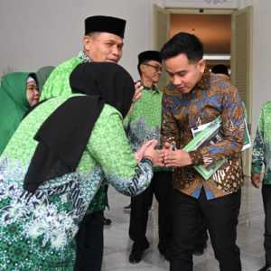 Gibran Dorong Peningkatan Kesejahteraan dan Kompetensi Guru Madrasah