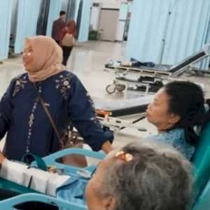 Sembilan Warga di Karanganyar Terluka Akibat Tertimpa Tenda Hajatan