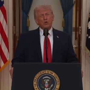 Trump Galau Soal Perang Iran