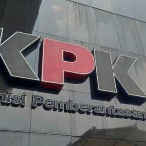 KPK Perlu Hati-hati Tangani Kasus Cukai agar Tak Mematikan Industri Rokok Rakyat