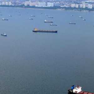 Empat Cara Legal Tarik Uang dari Selat Malaka