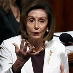 Pelosi: AS Tidak Bisa Keluar dari NATO Tanpa Persetujuan Kongres